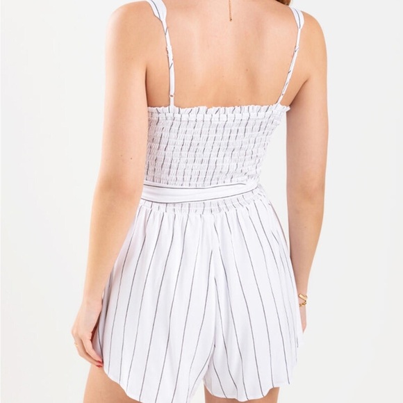 NWT MI AMI STRIPE TIE WAIST ROMPER WOMENS MEDIUM SMOKE & ANIMAL FREE HOME - Picture 3 of 11